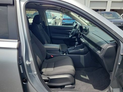 Certified 2025 Honda CR-V EX image 8
