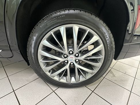 Certified 2025 Buick Enclave Avenir AWD/4WD image 13