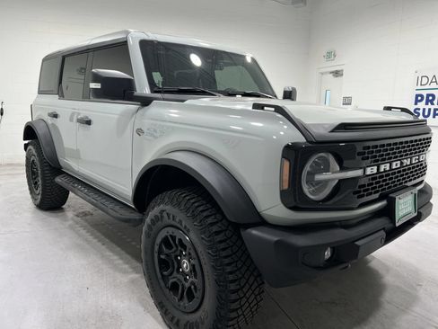 Used 2022 Ford Bronco Wildtrak AWD/4WD image 2