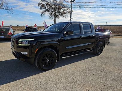 Used 2023 Nissan Frontier SV w/ Midnight Edition Package