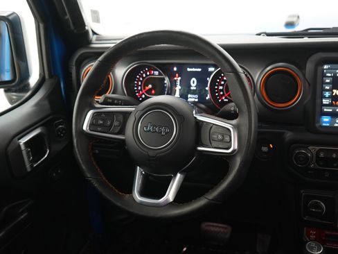 Used 2020 Jeep Gladiator Mojave AWD/4WD image 13