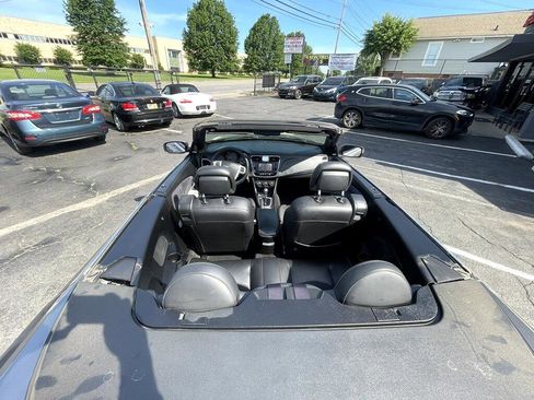 Used 2012 Chrysler 200 S image 5