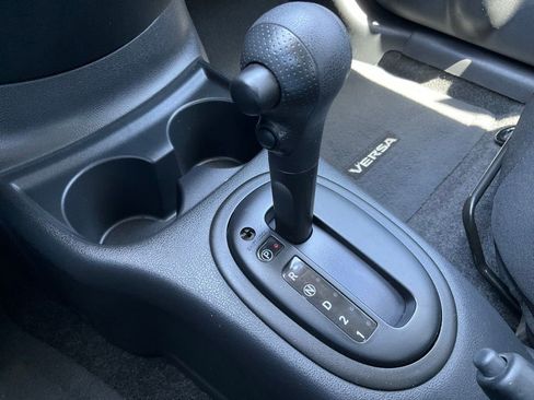 Used 2016 Nissan Versa S image 42