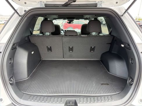 New 2026 Chevrolet Equinox LT AWD/4WD image 13