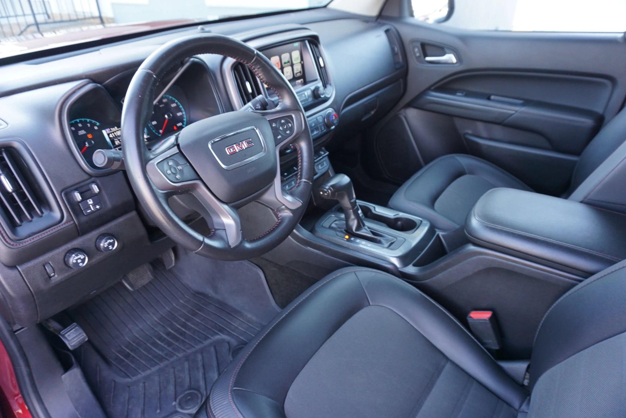 Used 2018 GMC Canyon All Terrain w/ Trailering Package AWD/4WD image 25