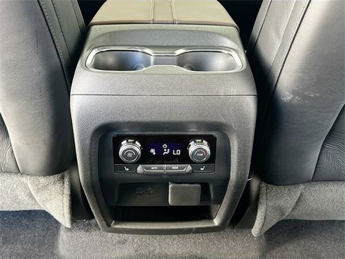 New 2026 GMC Acadia Denali Ultimate image 18