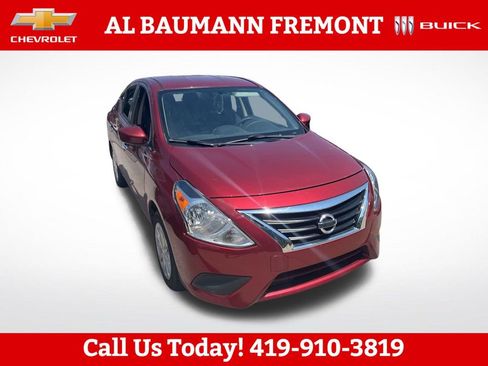Used 2018 Nissan Versa SV FWD image 1