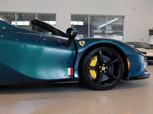 Certified 2022 Ferrari SF90 Spider AWD/4WD image 39
