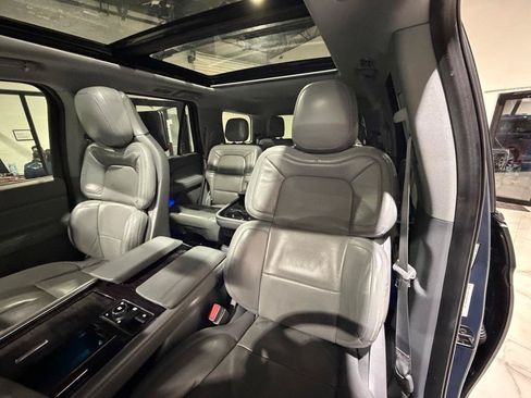 Used 2020 Lincoln Navigator Reserve w/ Luxury Package AWD/4WD image 19