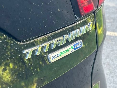 Used 2019 Ford Escape Titanium AWD/4WD image 19