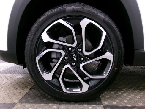 Used 2026 Chevrolet Trax RS w/ Driver Confidence Package FWD image 8