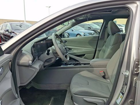 Certified 2024 Hyundai Elantra SEL w/ Convenience Package FWD image 14