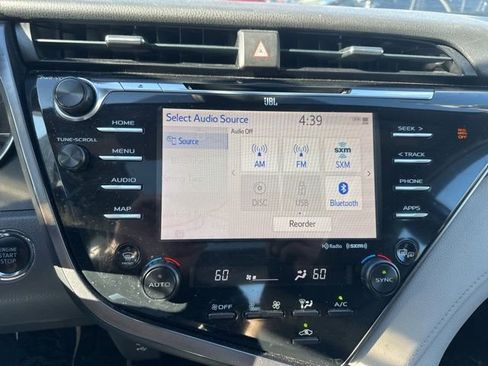 Used 2019 Toyota Camry XLE w/ Navigation Package image 15
