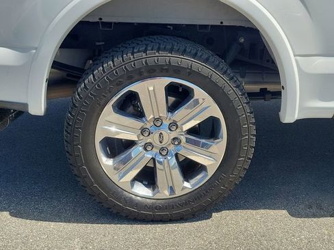 Used 2018 Ford F150 Lariat AWD/4WD image 7