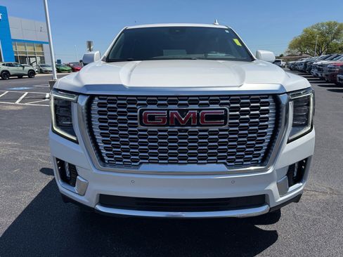 Used 2024 GMC Yukon Denali w/ Advanced Technology Package AWD/4WD image 8