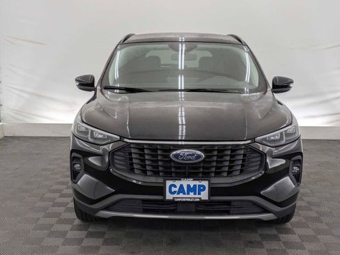 Used 2025 Ford Escape Platinum image 9