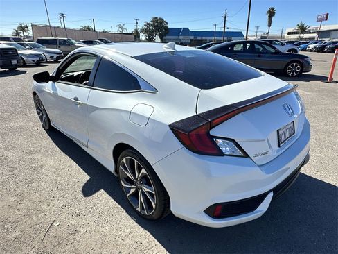 Used 2019 Honda Civic Touring image 32