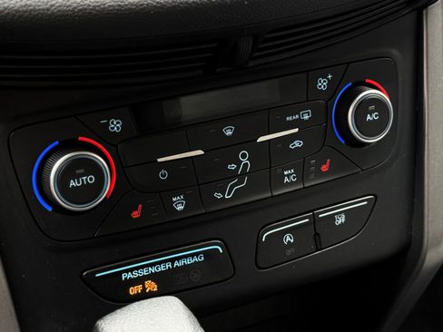 Used 2018 Ford Escape SE image 31