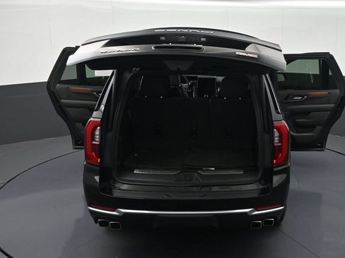 Used 2025 GMC Yukon Denali AWD/4WD image 43