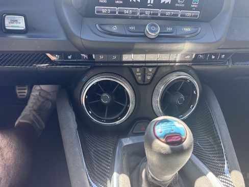 Used 2018 Chevrolet Camaro ZL1 RWD image 18