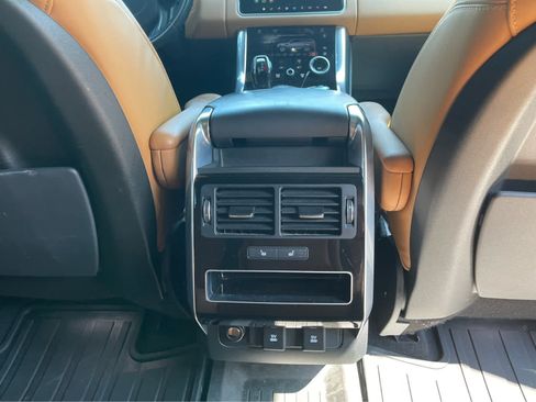 Used 2019 Land Rover Range Rover Sport Supercharged AWD/4WD image 26