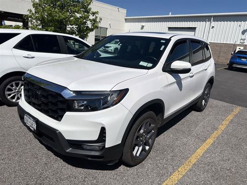 Used 2023 Honda Passport EX-L image 3