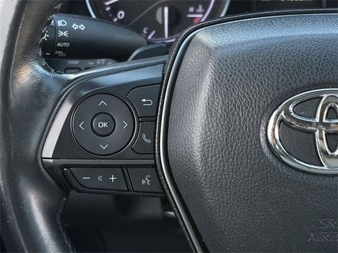Used 2023 Toyota Camry SE image 13
