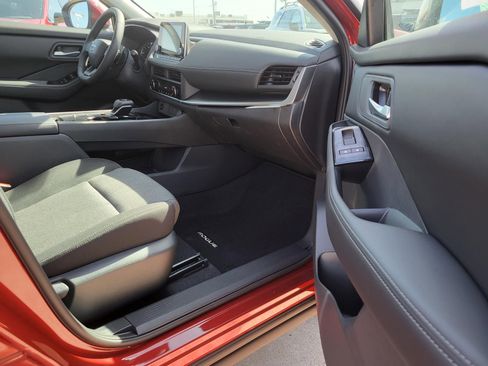 New 2026 Nissan Rogue SV image 12