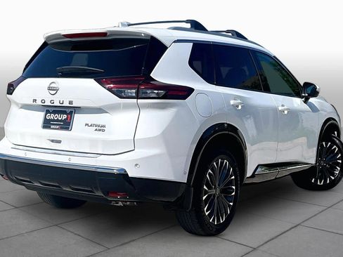 Certified 2025 Nissan Rogue Platinum AWD/4WD image 13