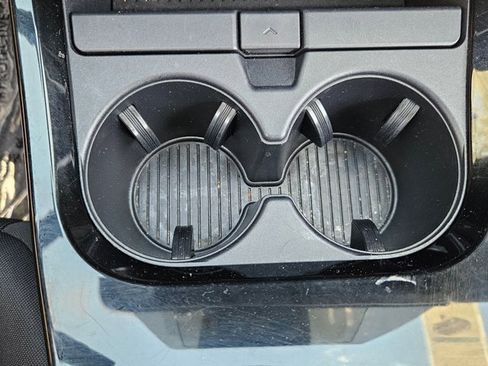 Used 2025 Toyota Prius LE image 23