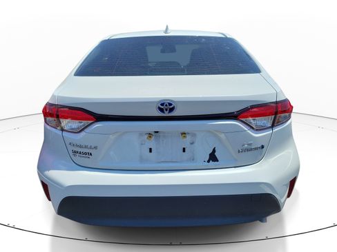 Used 2024 Toyota Corolla LE FWD image 5
