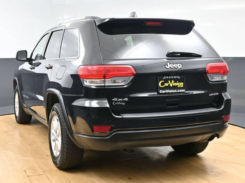 Used 2018 Jeep Grand Cherokee Laredo AWD/4WD image 7