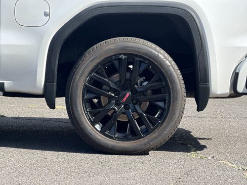 Used 2024 GMC Sierra 1500 Denali w/ Denali Reserve Package AWD/4WD image 26