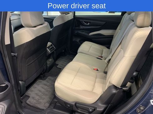 Used 2025 Subaru Ascent Premium image 11