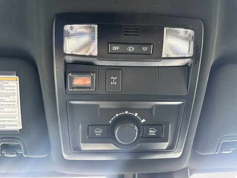 Used 2020 Toyota Tacoma TRD Off-Road AWD/4WD image 27