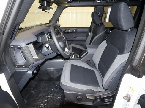 New 2025 Ford Bronco Big Bend image 9