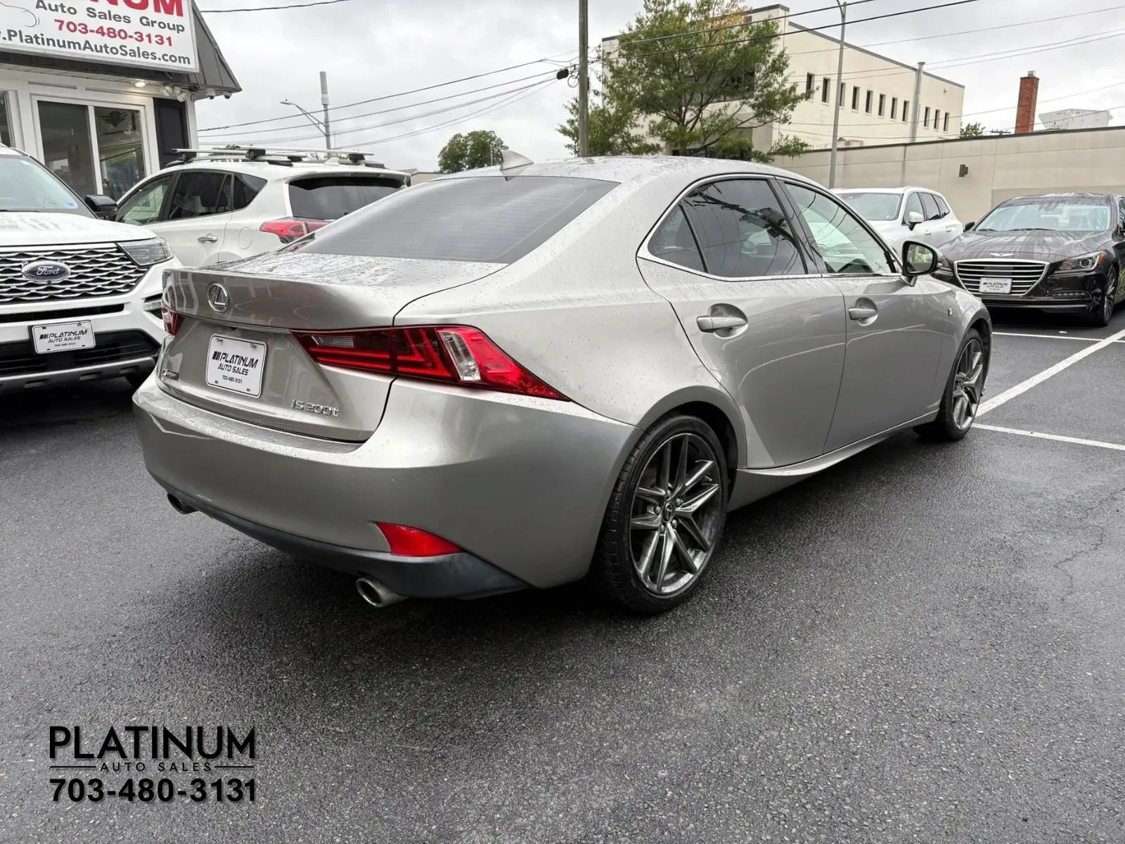 Used 2016 Lexus IS 200t w/ F Sport Package RWD image 4