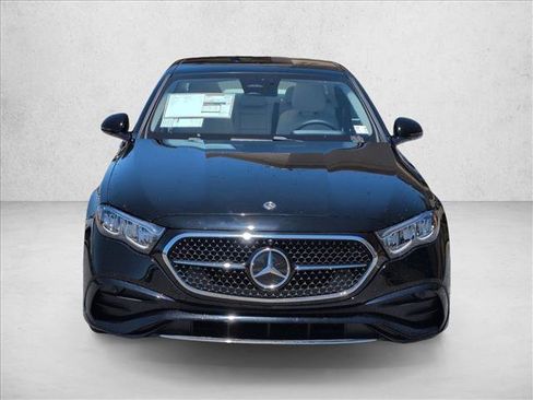 New 2025 Mercedes-Benz E 350 4MATIC Sedan image 6