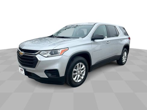 Certified 2021 Chevrolet Traverse LS image 5