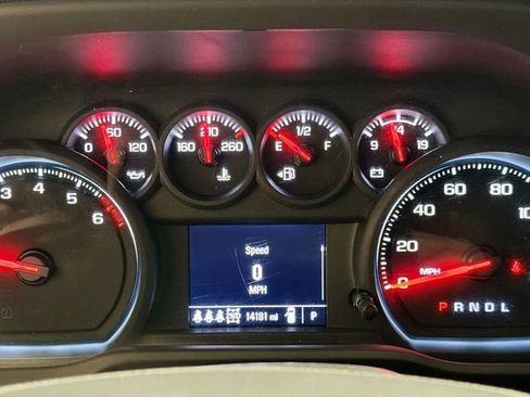 Used 2025 Chevrolet Silverado 1500 Custom Trail Boss AWD/4WD image 10