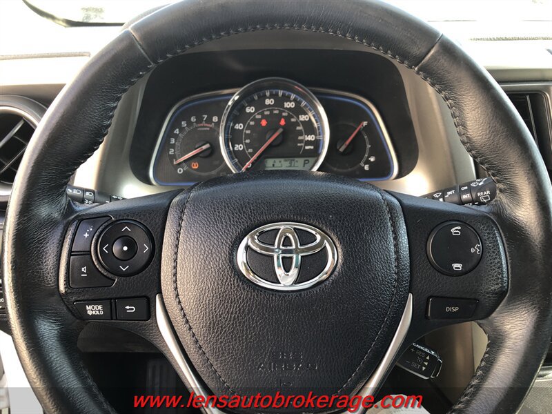 Used 2015 Toyota RAV4 Limited w/ Technology Package FWD image 13