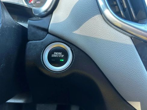 Used 2022 Chevrolet Equinox LT w/ Driver Convenience Package FWD image 14