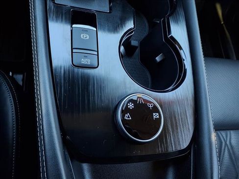 Certified 2023 Nissan Rogue Platinum w/ Platinum Premium Package image 22