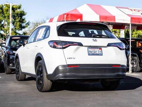 Used 2024 Honda HR-V LX image 7