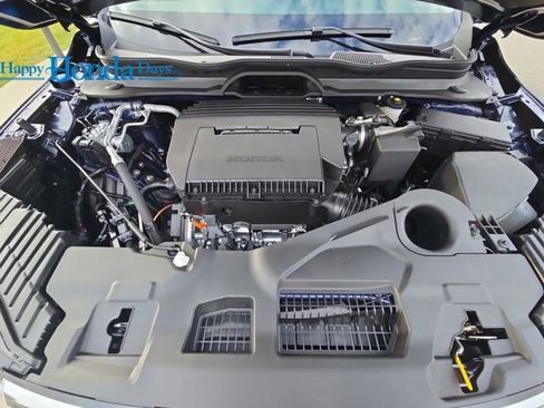 New 2025 Honda Pilot Touring image 41