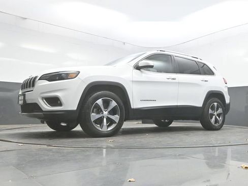 Used 2019 Jeep Cherokee Limited image 35