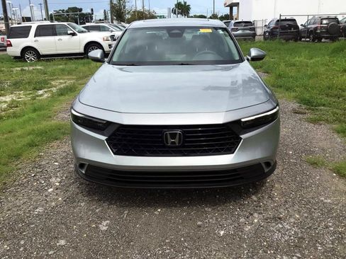 Used 2024 Honda Accord EX image 2