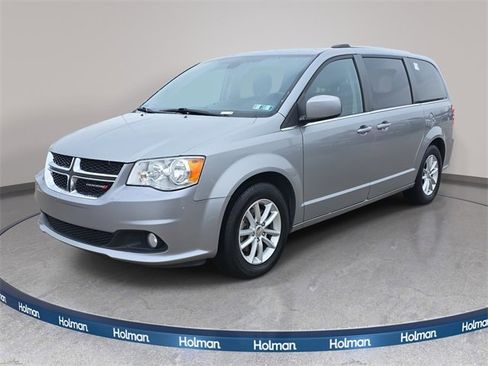 Used 2019 Dodge Grand Caravan SXT image 1