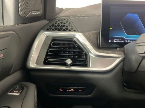 Certified 2025 BMW X5 xDrive50e w/ Premium Package AWD/4WD image 20
