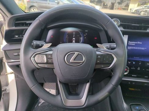 Used 2023 Lexus RZ 450e Premium w/ Technology Package image 18